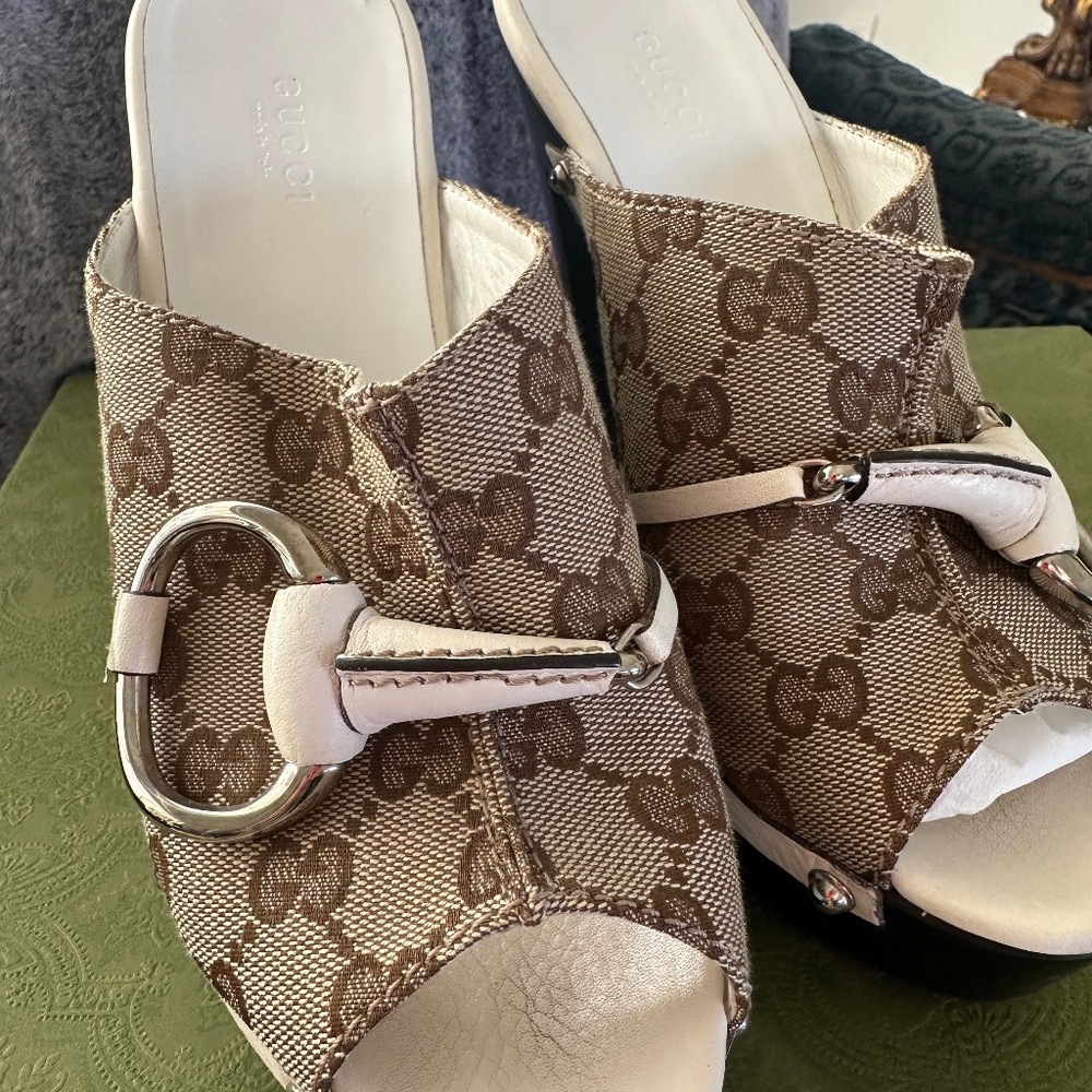 GUCCI HEELS - Picture 4 of 6